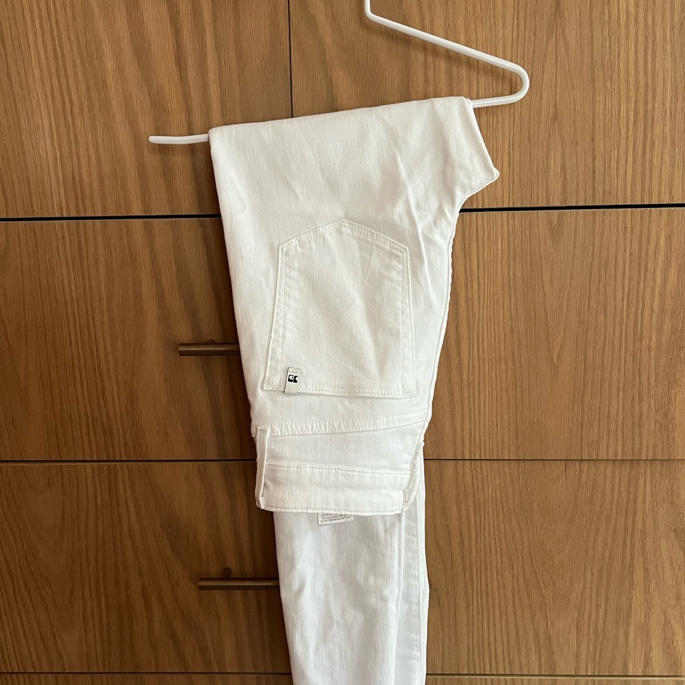 Joe's Jeans Women's Straight Leg in White